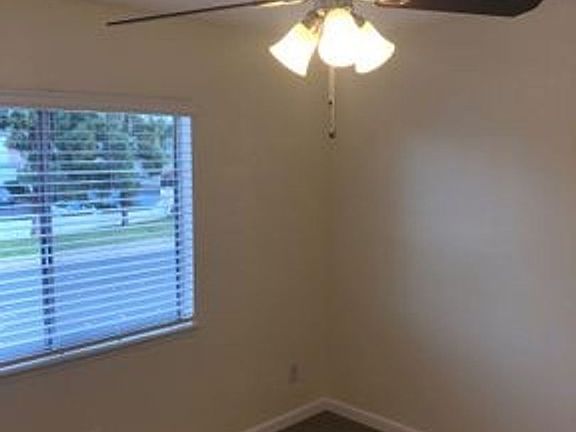 2nd image of 390 S Mollison Ave APT 3