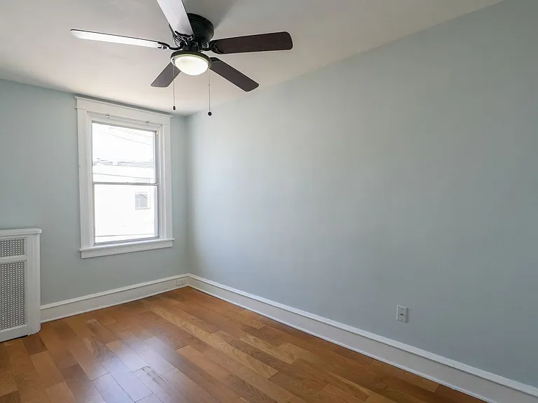1512 S Stanley St — Photo 16