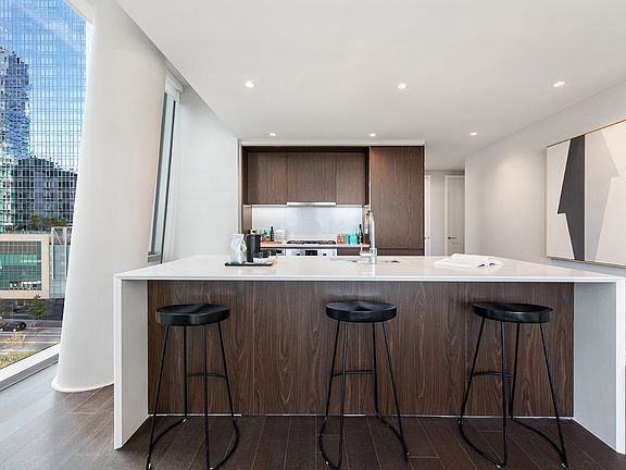5th image of 645 W 59th St APT 1407
