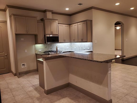 3rd image of 2321 Crystal Falls Dr