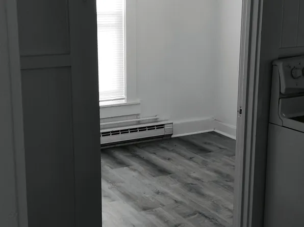 251 Goffstown Rd #2, Manchester, NH 03102