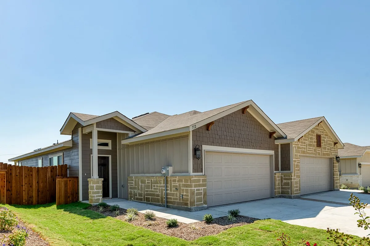 Building Photo - 712 Harvest Moon Dr