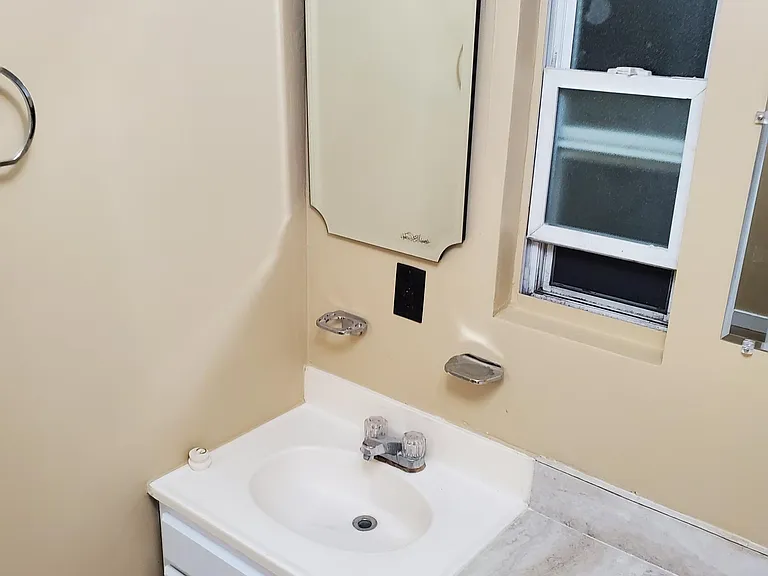 107 Chandler Ave #MANUFACTUR — Photo 21
