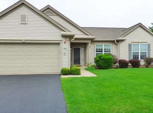 13264 Oakwood Ave, Huntley, IL 60142