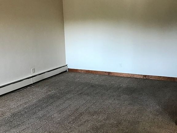 2nd image of 2323 Newton St APT 14