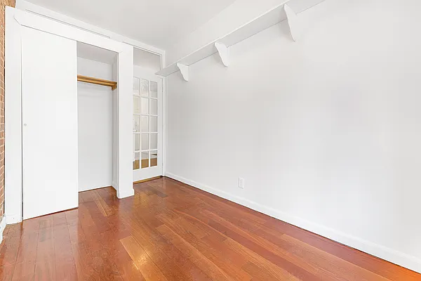 Rented by REAL New York | media 23