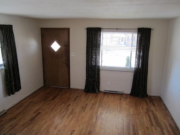 4th image of 334 N Cherrywood Ave