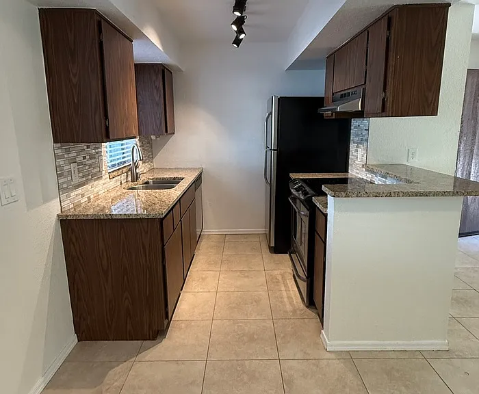 4554 E Paradise Village Pkwy N #164 — Photo 4