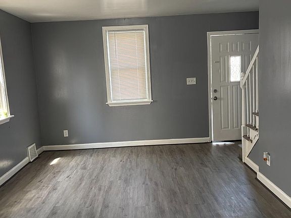 5th image of 2130 Harman Ave