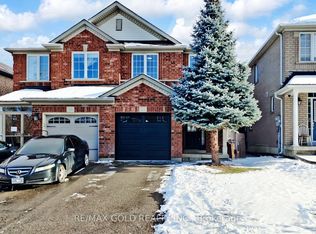 26 Applegrove Ct, Brampton, ON L6R2Y8