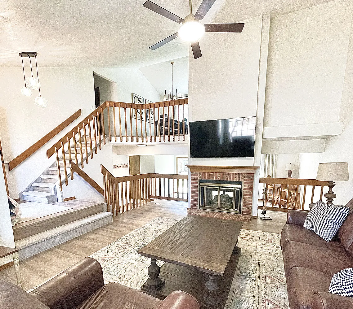 4 bed, 2008 sqft, $3,900 — Photo 1