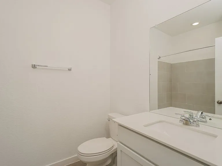 610 Kayden Ct — Photo 14