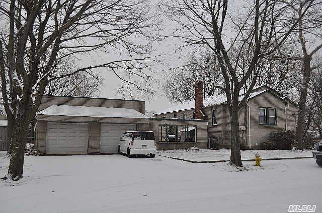2nd image of 294 43rd St