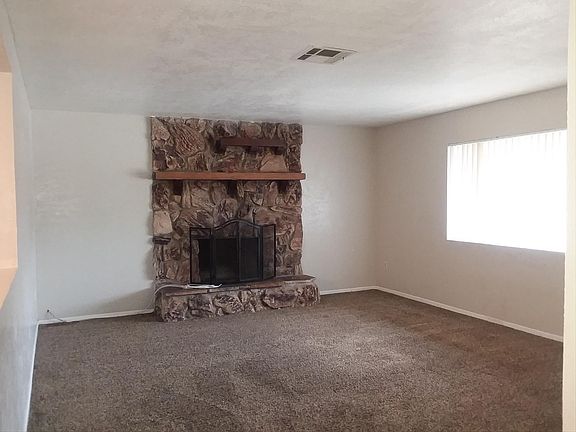 4th image of 40841 Lela May Ave