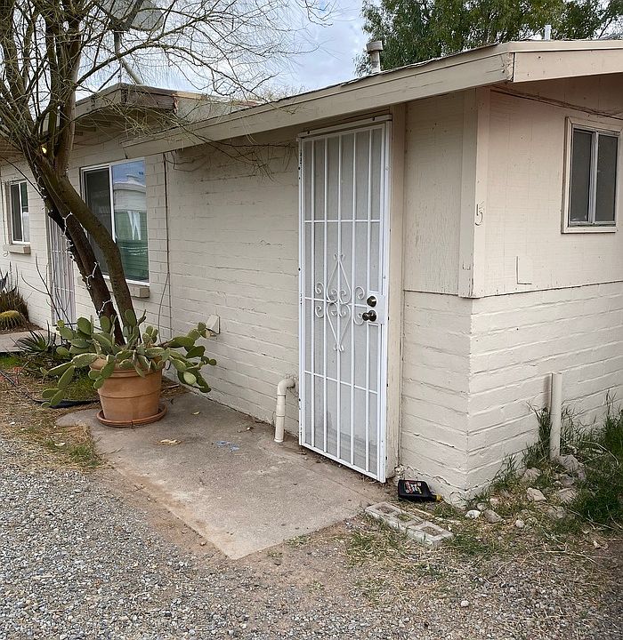 1st image of 3715 E Flower St #5