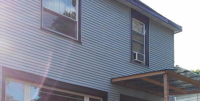1st image of 910 S 10th Ave