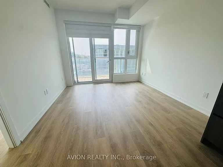 150 Logan Ave #545 — Photo 16