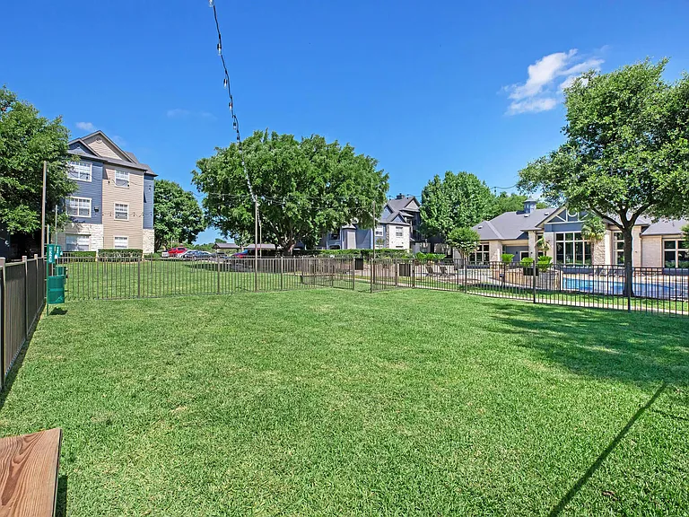 Falls Round Rock — Photo 7
