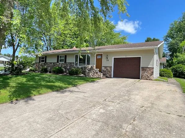 71 N Park St, Clintonville, WI 54929