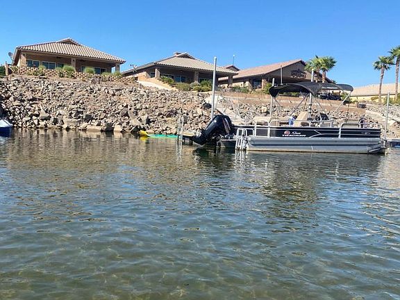 3rd image of 2674 Colorado River Rd