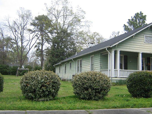 2nd image of 503 Rhodes Ave