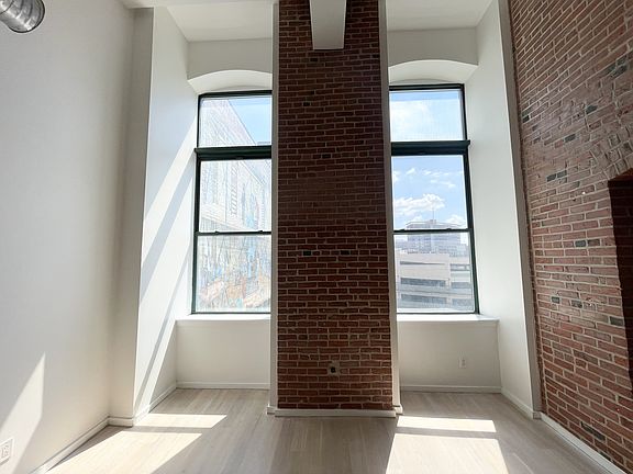 4th image of 728 Market St #305A