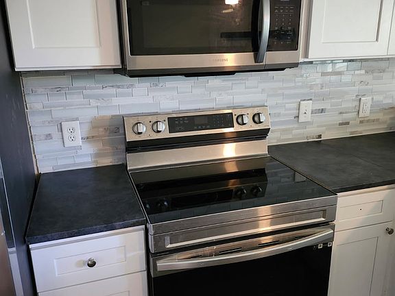 3rd image of 6756-5 Willowbrook Dr
