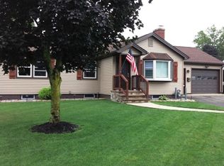95 Lukasik St, Chicopee, MA 01020