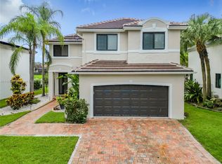1905 NW 98th Ave, Pembroke Pines, FL 33024