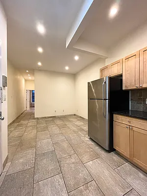 Rented by Astoria Realty | media 1