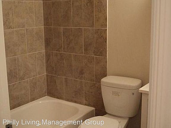 4th image of 4825 Baltimore Ave APT 5