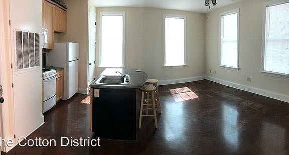 4th image of 513 University Dr APT 10