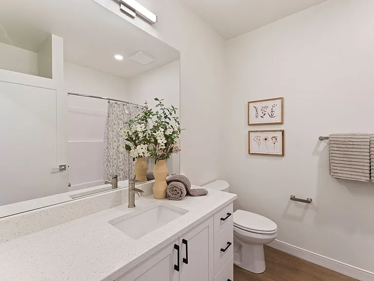 Bridgewater Apartments — Photo 17