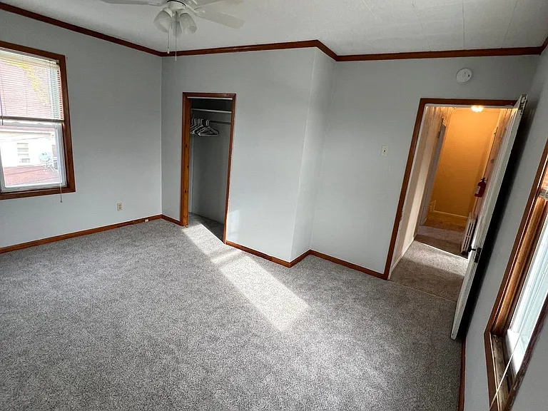 906 Lemon St — Photo 5
