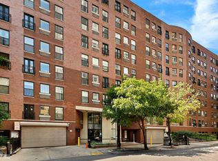 711 W Gordon Ter APT 303, Chicago, IL 60613