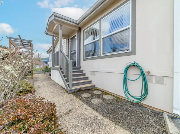 77500 S 6th St Space B14, Cottage Grove, OR 97424