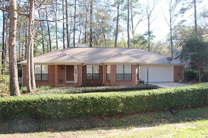 1st image of 2205 Glenwood Ln