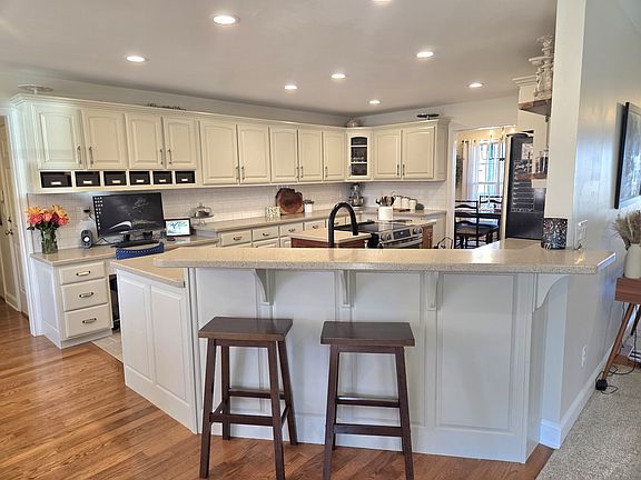 4th image of 3755 Thomasville Rd