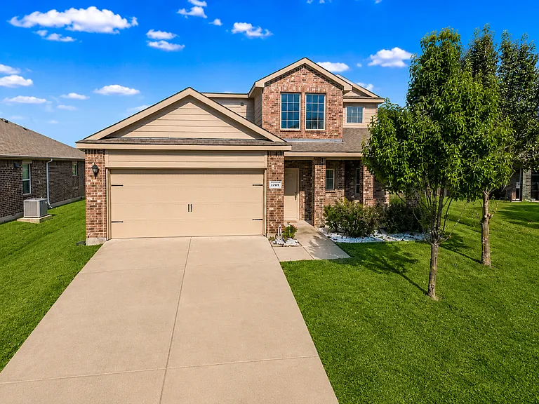 1702 Wild Rye Cir — Photo 1