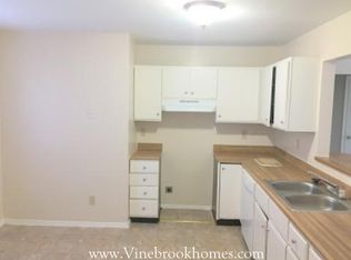 6503 Rolling Glen Dr, Huber Heights, OH 45424