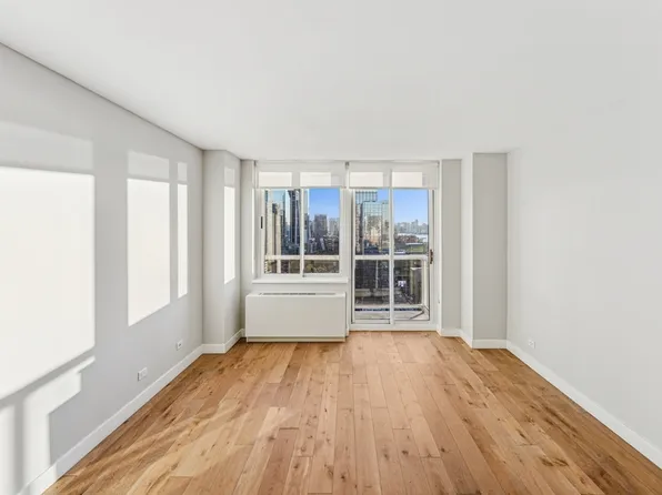 560 West 43rd Street image 1 of 16