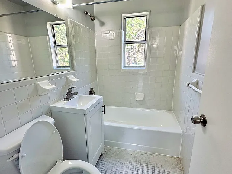 839 S Greenbrier St #98 — Photo 5