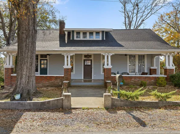 207 Culberson Ave, Lafayette, GA 30728