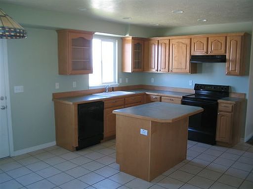 4th image of 3796 S Sunrise Dr