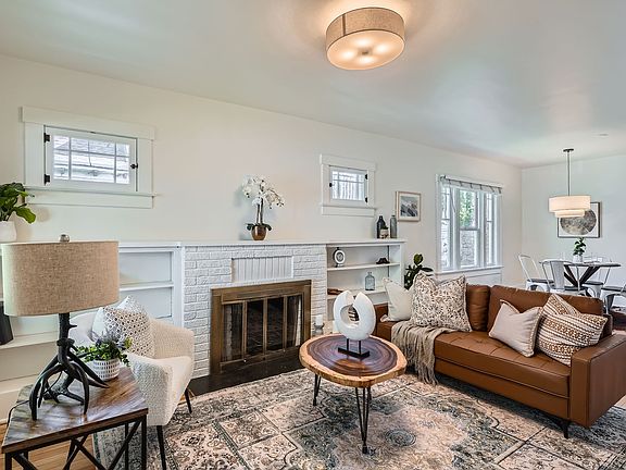 Main Level living room