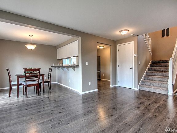 5th image of 2730 176th St NE