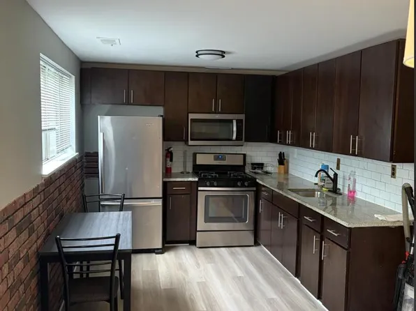 828 Booker Pl, Capitol Heights, MD 20743