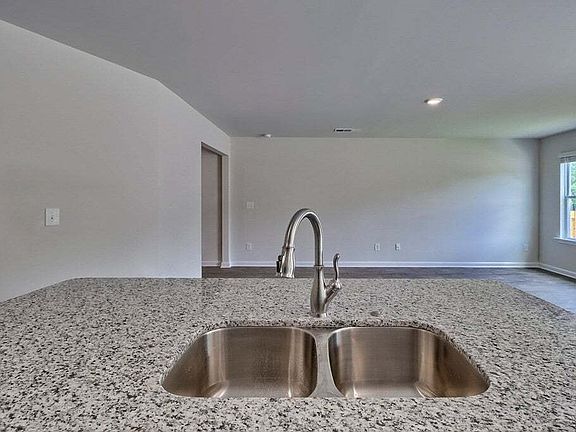 5th image of 711 Common Widgeon Way