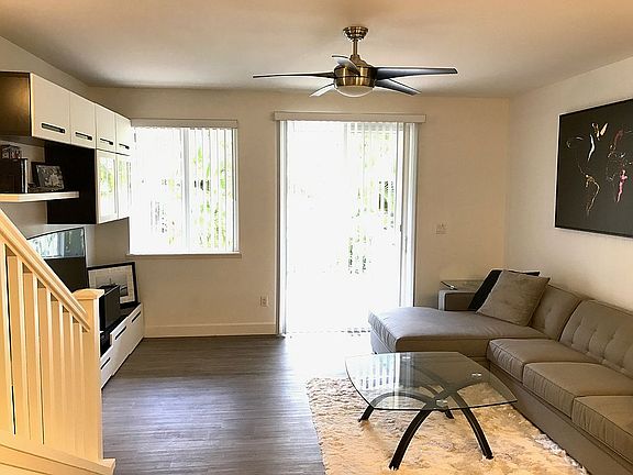 5th image of 92-1534 Aliinui Dr #1403