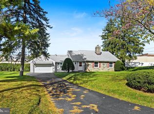 5 W Golf Club Ln, Paoli, PA 19301